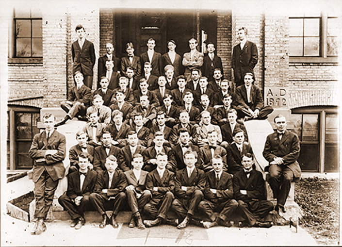 Wauwautosa Students 1914